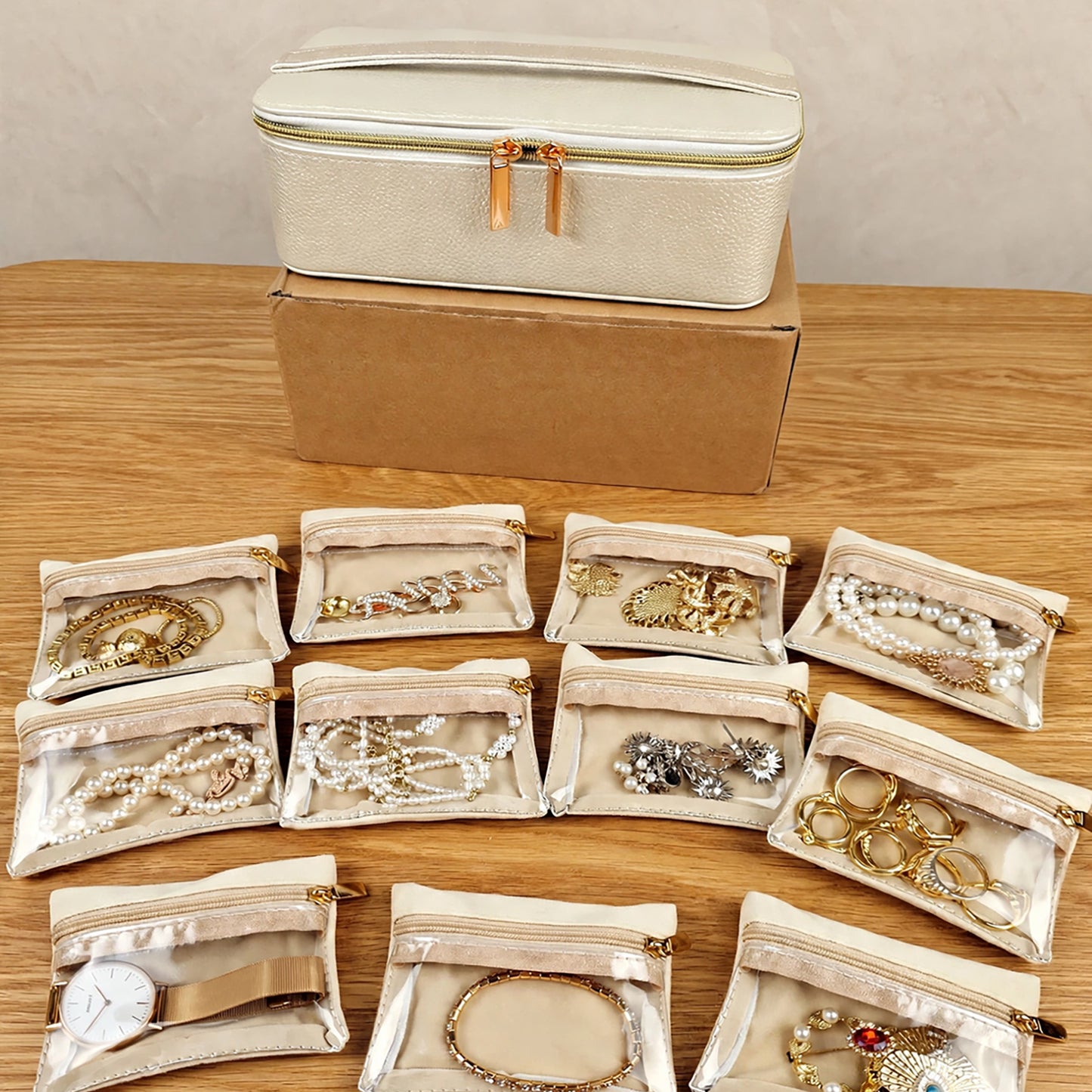Oyster White Travel Jewellery Case – Pearlescent Organiser with 12 Faux Velvet Zip Pouches
